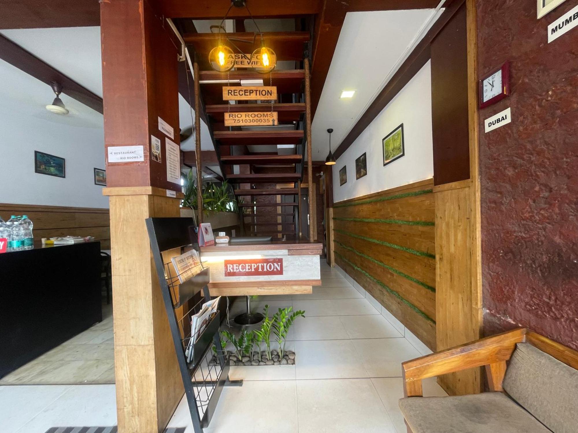 Rio Rooms Mims Calicut Exteriör bild